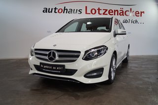 Mercedes-Benz B 180 7G-DCT BlueEFFICIENCY LED,Urban,MB-SCHECKHEFT,NAVI Used vehicle for sale | First registration 04/2016 | Price 17.490 €