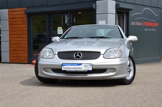 Mercedes-Benz SLK 200 Kompressor 2.HAND/LEDER/KLIMA/SHZ/TEMPOMAT Used vehicle for sale | First registration 01/2003 | Price 3.990 €