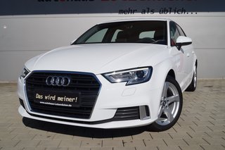 Audi A3 Sportback 1,0  8-fach SH Xen Navi Used vehicle for sale | First registration 10/2017 | Price 18.490 €