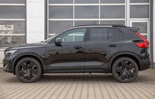 Volvo XC40 B3 Ultra Black Edition AHK*Standheizung*Schiebedach*ACC 2WD - bilder 2