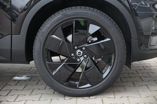 Volvo XC40 B3 Ultra Black Edition AHK*Standheizung*Schiebedach*ACC 2WD - bilder 13