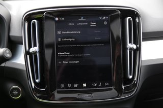 Volvo XC40 B3 Ultra Black Edition AHK*Standheizung*Schiebedach*ACC 2WD - bilder 19