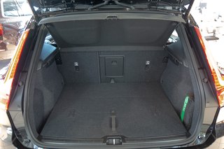 Volvo EX40 Single Motor Extended Range Ultra Black Edition AHK*Standheizung*Schiebedach* - bilder 4