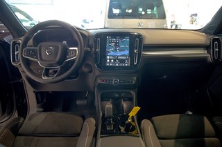 Volvo EX40 Single Motor Extended Range Ultra Black Edition AHK*Standheizung*Schiebedach* - bilder 10