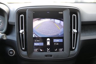 Volvo XC40 T4 2WD Anhängerkupplung*Rückfahrkamera*Navigationssystem*Sitzheizung vorn*Tempomat Basis - bilder 15