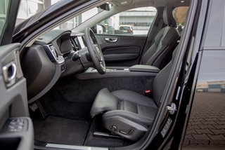 Volvo XC60 B5 Plus Dark AWD Schiebedach*360°*Totwinkel*ACC - foto 10