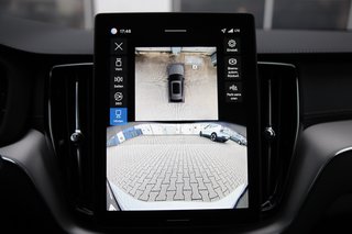 Volvo XC60 T8 Ultra Black Edition AWD AHK*Head-up Display*Schiebedach*Standheizung* - bilder 17