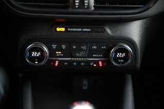 Ford Focus ST ACC*Easy-Park-Paket*Styling-Paket*Tech.-Paket 1 - bilder 19