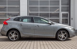 Volvo V40 T3 Kinetic *Rückfahrkamera *Navigationsystem *Einparkhilfe vorn und hinten*Klimaautomatik 2-Zonen - bilder 3