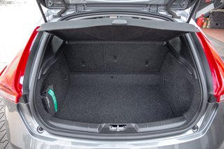 Volvo V40 T3 Kinetic *Rückfahrkamera *Navigationsystem *Einparkhilfe vorn und hinten*Klimaautomatik 2-Zonen - bilder 7