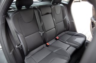 Volvo V40 T3 Kinetic *Rückfahrkamera *Navigationsystem *Einparkhilfe vorn und hinten*Klimaautomatik 2-Zonen - bilder 9