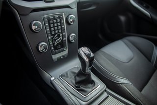 Volvo V40 T3 Kinetic *Rückfahrkamera *Navigationsystem *Einparkhilfe vorn und hinten*Klimaautomatik 2-Zonen - bilder 15