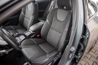 Volvo V40 T3 Kinetic *Rückfahrkamera *Navigationsystem *Einparkhilfe vorn und hinten*Klimaautomatik 2-Zonen - bilder 16