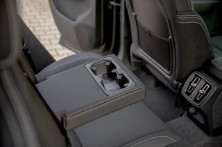 Volvo XC40 B4 Plus Black Edition Schiebedach*ACC*360°Kamera   2WD - foto 7