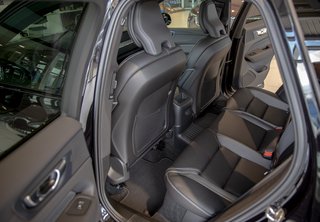 Volvo XC60 T6 Plus Black Edition AWD AHK*Schiebedach*Standheizung*Head-up Display*360°Kamera   Recharge Plug-In Hybrid - foto 8