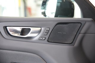 Volvo XC60 T6 Plus Black Edition AWD AHK*Schiebedach*Standheizung*Head-up Display*360°Kamera   Recharge Plug-In Hybrid - foto 11