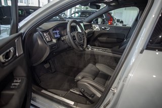 Volvo XC60 T8 Ultra Black Edition AWD Head-up*Anhängherkupplung*Schiebedach*Standheizung*Massage*Sitzlüftung*Luftfahrwerk*   Recharge Plug-In Hybrid - foto 10
