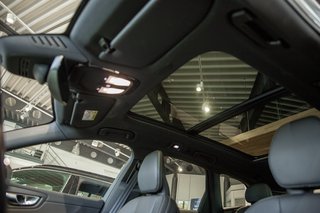 Volvo XC60 T8 Ultra Black Edition AWD Head-up*Anhängherkupplung*Schiebedach*Standheizung*Massage*Sitzlüftung*Luftfahrwerk*   Recharge Plug-In Hybrid - foto 18