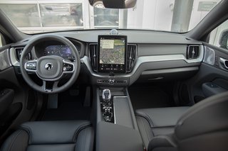 Volvo XC60 T8 Ultra Black Edition AWD Head-up Display*Standheizung*Schiebedach*B&W Soundsystem   Recharge Plug-In Hybrid - foto 6