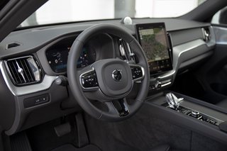 Volvo XC60 T8 Ultra Black Edition AWD Head-up Display*Standheizung*Schiebedach*B&W Soundsystem   Recharge Plug-In Hybrid - foto 11