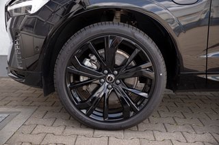 Volvo XC60 T8 Ultra Black Edition AWD Head-up Display*Standheizung*Schiebedach*B&W Soundsystem   Recharge Plug-In Hybrid - foto 13