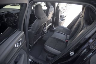 Volvo XC40 B4 Ultimate Dark AWD AHK*Schiebedach*360°Kamera - foto 7