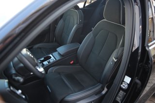 Volvo XC40 B4 Ultimate Dark AWD AHK*Schiebedach*360°Kamera - foto 13