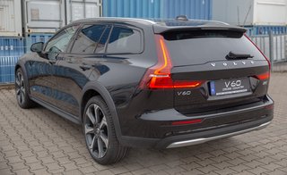 Volvo V60 B5 Cross Country Ultimate AWD Massagesitze Standheizung Schiebedach 360° B&W Head up Display - bilder 4