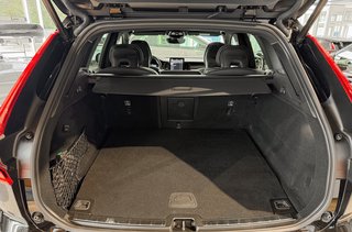 Volvo XC60 T8 Ultra Black Edition AWD Head up Display*Schiebedach*360°Kamera*Standheizung*ACC   Recharge Plug-In Hybrid - bilder 8