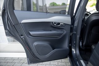 Volvo XC90 T8 R-Design AWD *Standheizung*ACC*Kamera*Navi*Aktives Fahrwerk*Park Assist Pilot - bilder 8