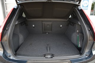 Volvo XC40 B4 Plus Dark Schiebedach*ACC*360°Kamera*BLIS*  2WD - bilder 9