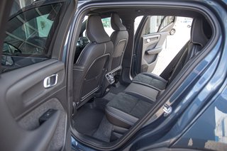 Volvo XC40 B4 Plus Dark Schiebedach*ACC*360°Kamera*BLIS*  2WD - bilder 7