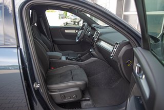 Volvo XC40 B4 Plus Dark Schiebedach*ACC*360°Kamera*BLIS*  2WD - bilder 10