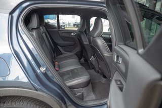 Volvo XC40 B4 R-Design PilotAssist*SitzKomfortPaket*Navi*PDC R Design 2WD - bilder 7