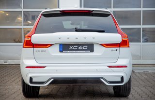 Volvo XC60 B4 R-Design AWD Standheizung*AHK*ACC R Design - bilder 4