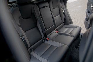 Volvo XC60 B4 R-Design AWD Standheizung*AHK*ACC R Design - bilder 6