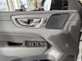 Volvo XC60 T8 Plus Dark AWD Standheizung*ACC*360°Kamera*Sitzheizung vorn&hinten*Lenkradheizung  Recharge Plug-In Hybrid - bilder 10