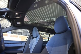Volvo EX30 Ultra Ultra Extended Range Panoramadach*Standheizung*360°Kamera*Winter-Paket*Sitze vorn elektr.* On-Board-Lader 22 kW - bilder 18