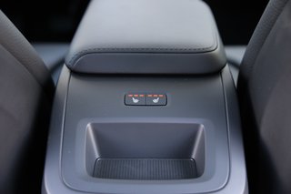 Volvo XC60 T6 Plus Dark AWD Head-up Display*Standheizung*Schiebedach*360°Kamera*  Recharge Plug-In Hybrid - bilder 17