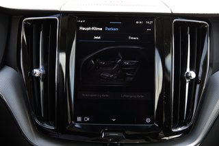 Volvo XC60 T6 Plus Dark Recharge AWD*Schiebedach*Standheizung*ACC*360°Kamera   Plug-In Hybrid AWD - bilder 17