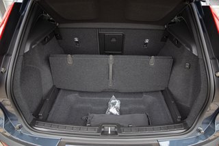 Volvo XC40 T3 R-Design Schiebedach*ACC*360°Kamera*Navi*Sitzheizung Volvo T3 Schiebedach ACC 360°Kamera Navi SHZ - bilder 9