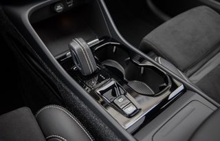 Volvo XC40 T3 R-Design Schiebedach*ACC*360°Kamera*Navi*Sitzheizung Volvo T3 Schiebedach ACC 360°Kamera Navi SHZ - bilder 16