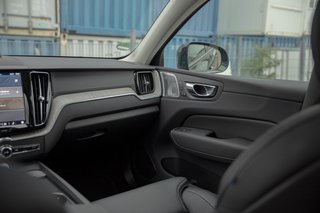 Volvo XC60 T8 Ultra Dark AWD AHK*SHD*Standheizung*ACC*Luftfahrwerk  Recharge Plug-In Hybrid - bilder 9