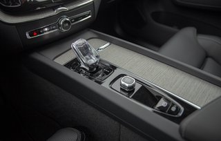 Volvo XC60 T8 Ultra Dark AWD AHK*SHD*Standheizung*ACC*Luftfahrwerk  Recharge Plug-In Hybrid - bilder 13