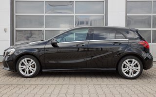 Mercedes-Benz A 180 BlueEfficiency*Schiebedach*Navigationssystem*Sitzheizung - foto 2