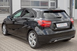 Mercedes-Benz A 180 BlueEfficiency*Schiebedach*Navigationssystem*Sitzheizung - foto 6