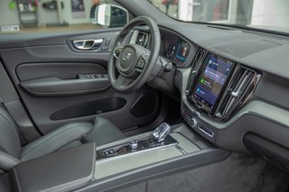 Volvo XC60 T8 AWD Plus Black Edition Head-up-Display*Standheizung*ACC*Schiebedach   Recharge Plug-In Hybrid - bilder 6