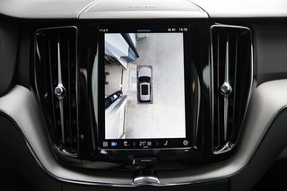 Volvo XC60 T8 AWD Plus Black Edition Head-up-Display*Standheizung*ACC*Schiebedach   Recharge Plug-In Hybrid - bilder 7