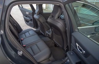 Volvo V60 T6 AWD Inscription AHK*Schiebedach*360°ACC* - foto 6