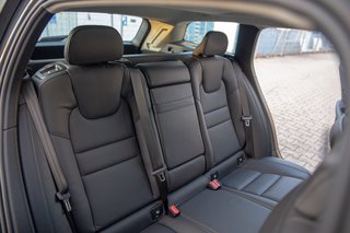 Volvo V60 T6 AWD Inscription AHK*Schiebedach*360°ACC* - foto 7